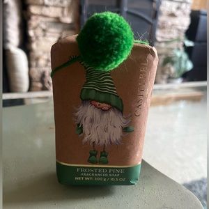 GNOME FROSTED PINE FRAGRANCED SOAP - NEVER OPENED !!